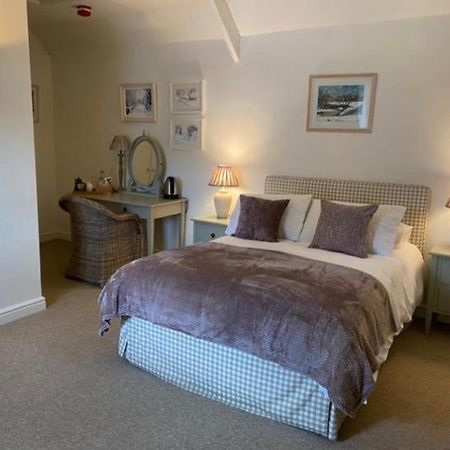 The Red Lion Hotel Cricklade Luaran gambar