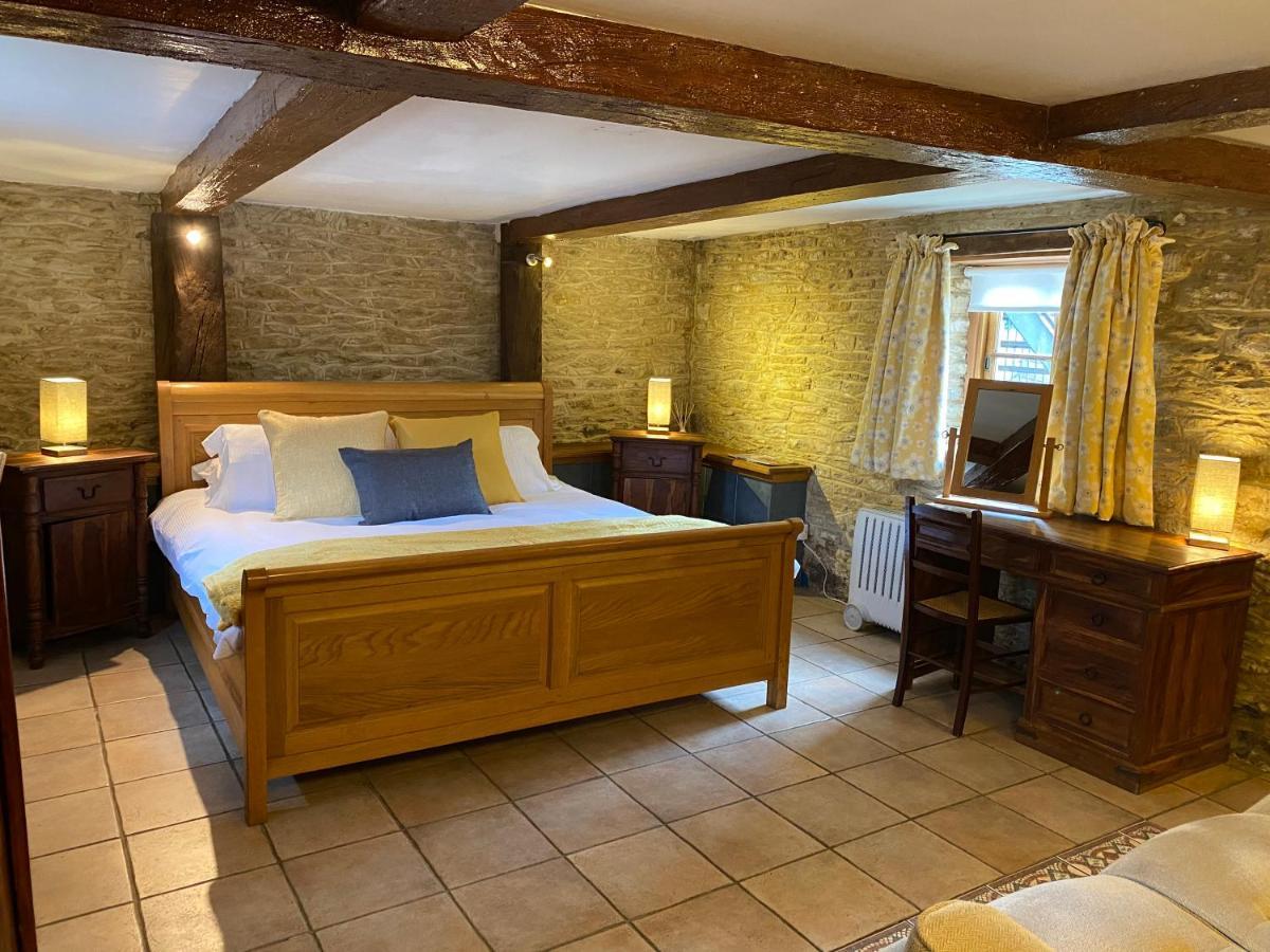 The Red Lion Hotel Cricklade Luaran gambar